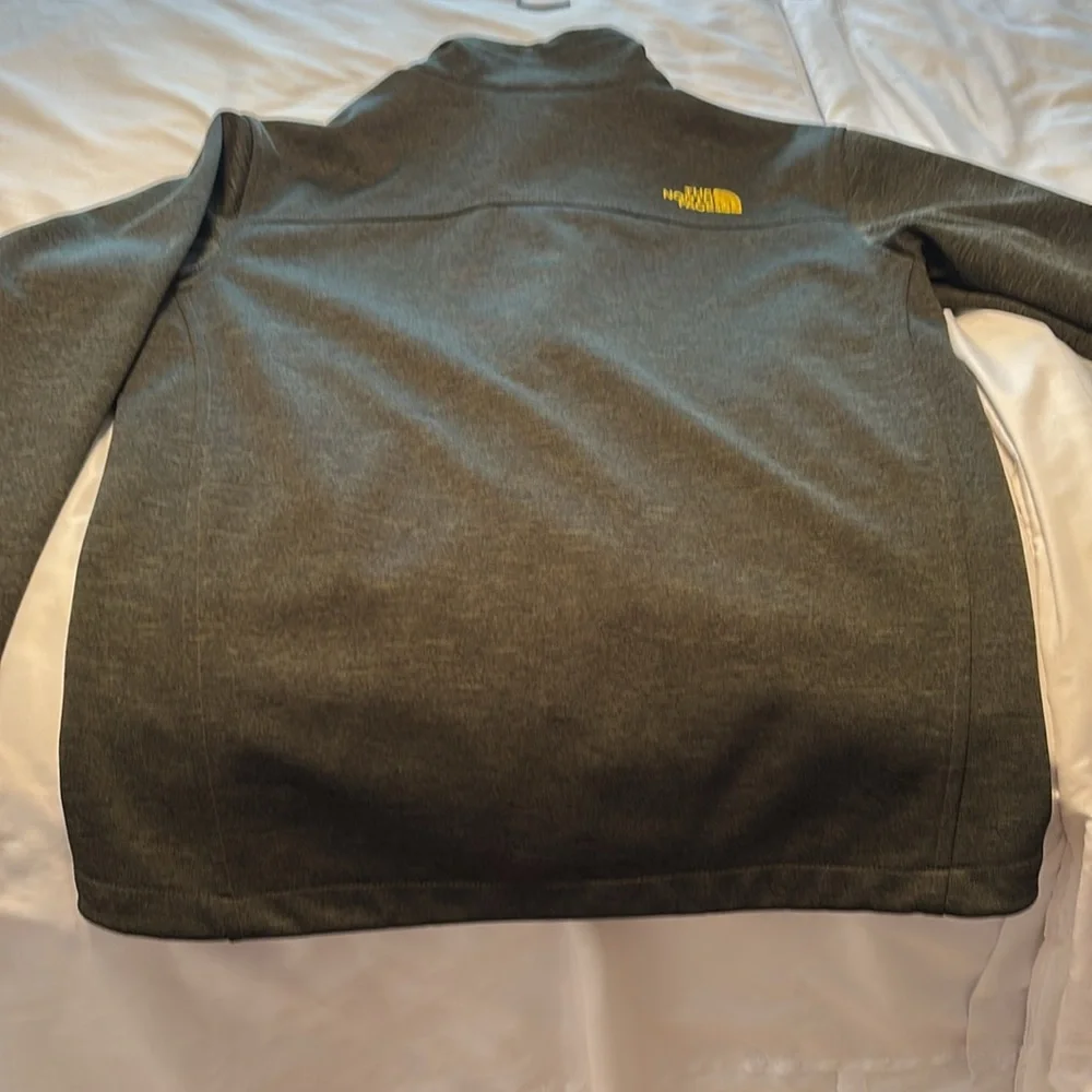 The North Face Men’s Full Zip Jacket front and back emblem or Women’s too!!!